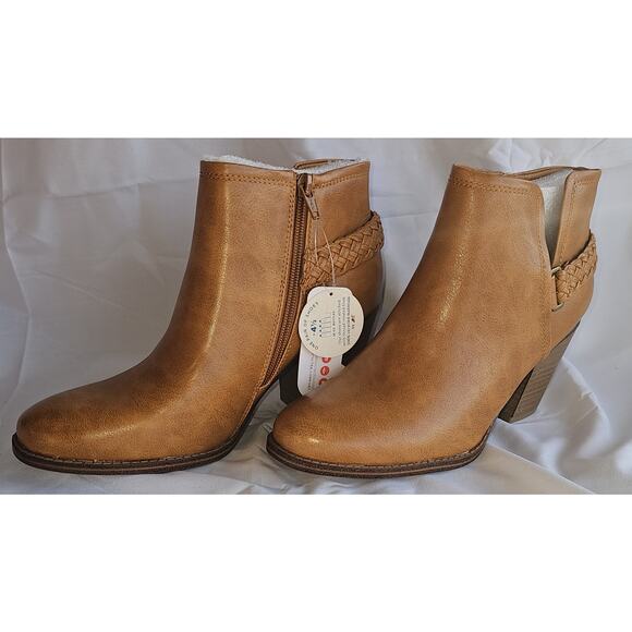 Baretraps Women's Charlotte Heeled Booties - Picture 3 of 6